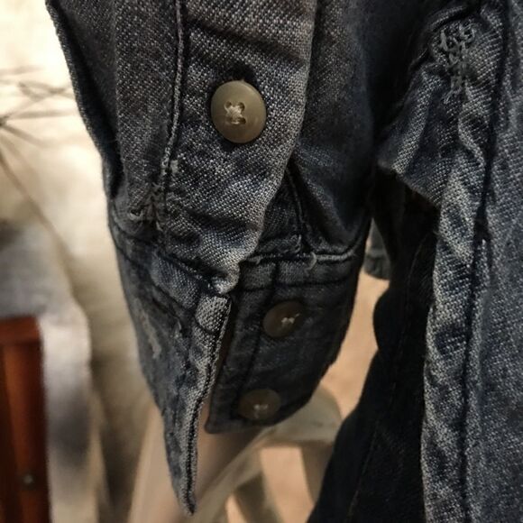 American Eagle embroidered Jean Button Down Shirt - Picture 5 of 5